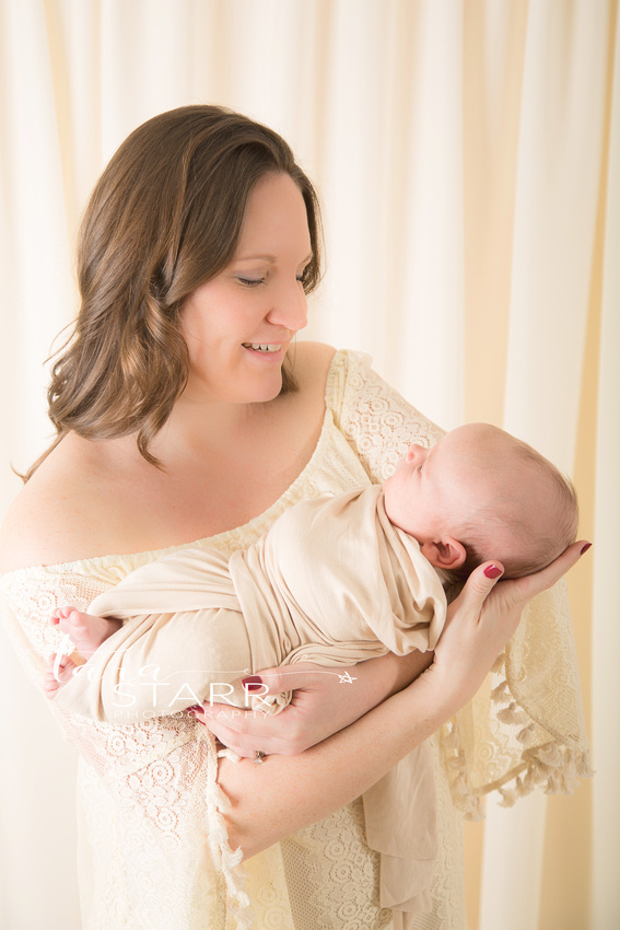 Reading Newborn Photographer, Massachusetts Newborn Photographer, Organic Custom Photography, Reading Family Photographer, Family Portraits, In Studio Portraits, Baby Photography, Massachusetts Baby Portraits,