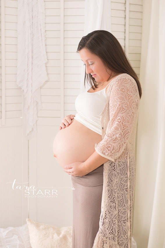 Massachusetts Maternity and newborn photographer.  Reading newborn and maternity photographer