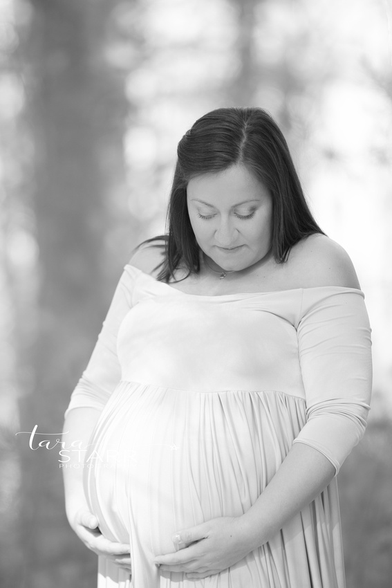 Massachusetts Maternity and newborn photographer.  Reading newborn and maternity photographer