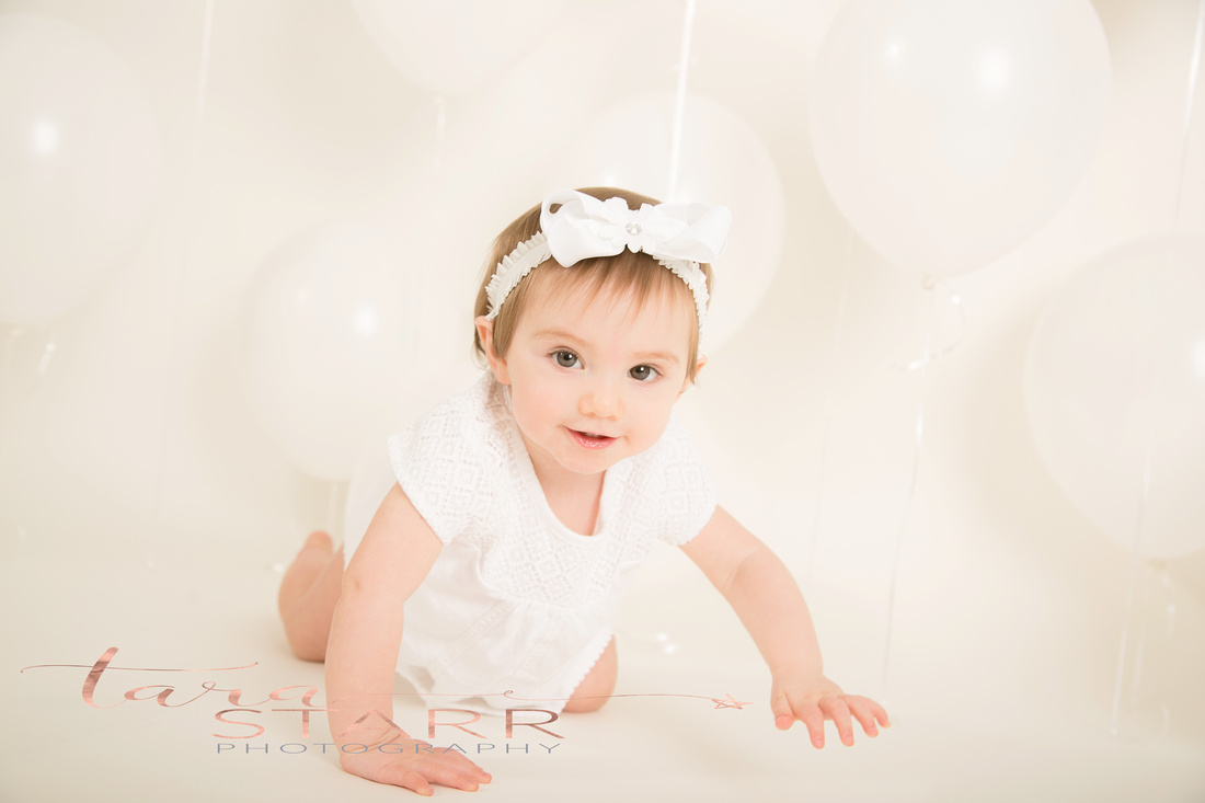 Tara Starr Photography Cake Smash Session