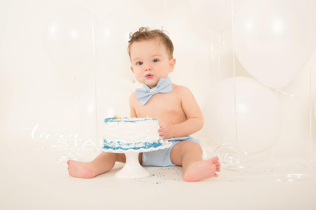 Boston Massachusetts Cake Smash First Birthday Pictures